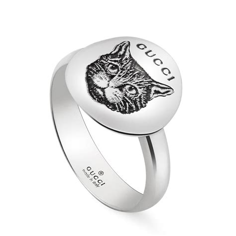 gucci cat ring.